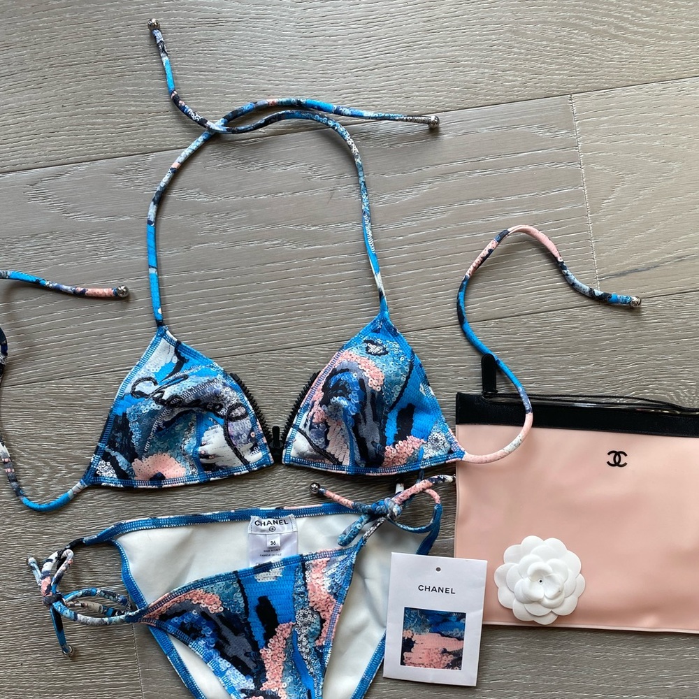 Authentic Chanel 2 Piece Women's Swim size 36/38